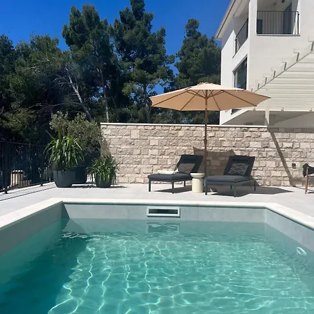 Villa Vartal