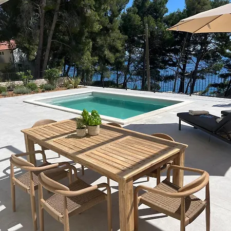 Villa Vartal Ivan Dolac