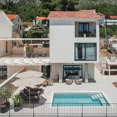 Villa Vartal
